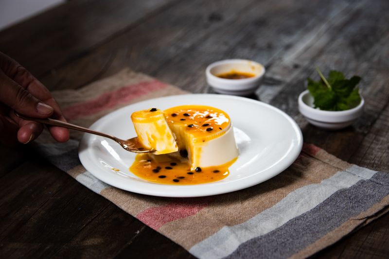 Panna Cotta mit Erdbeersauce bei Call a Pizza
