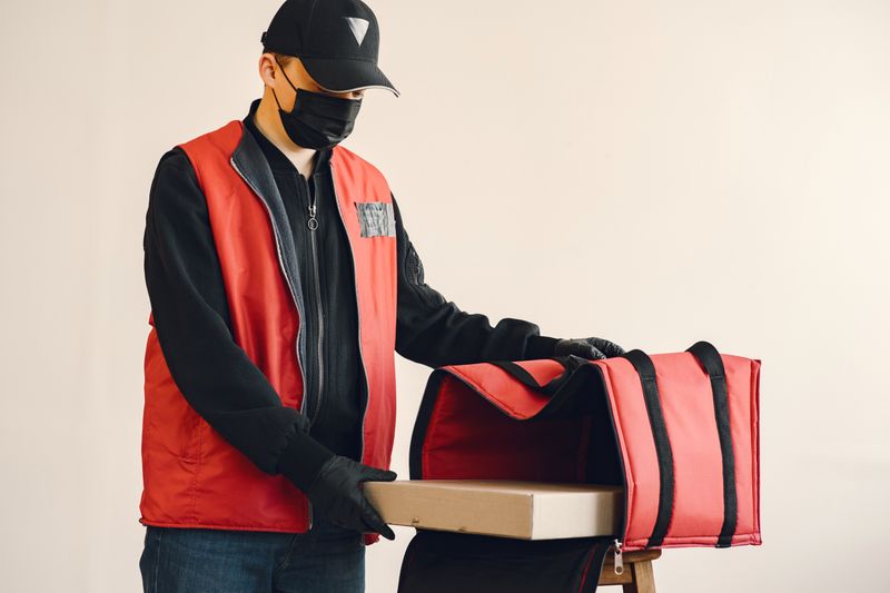Call a Pizza Lieferservice – frische Pizza auf dem Weg zu dir